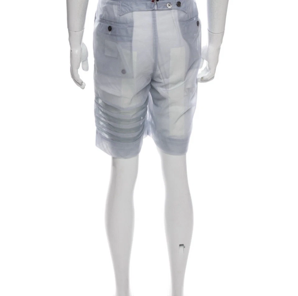 Pantalones Cortos Thom Browne4 Bar Rayas Frente Plano Foto 2 de 4