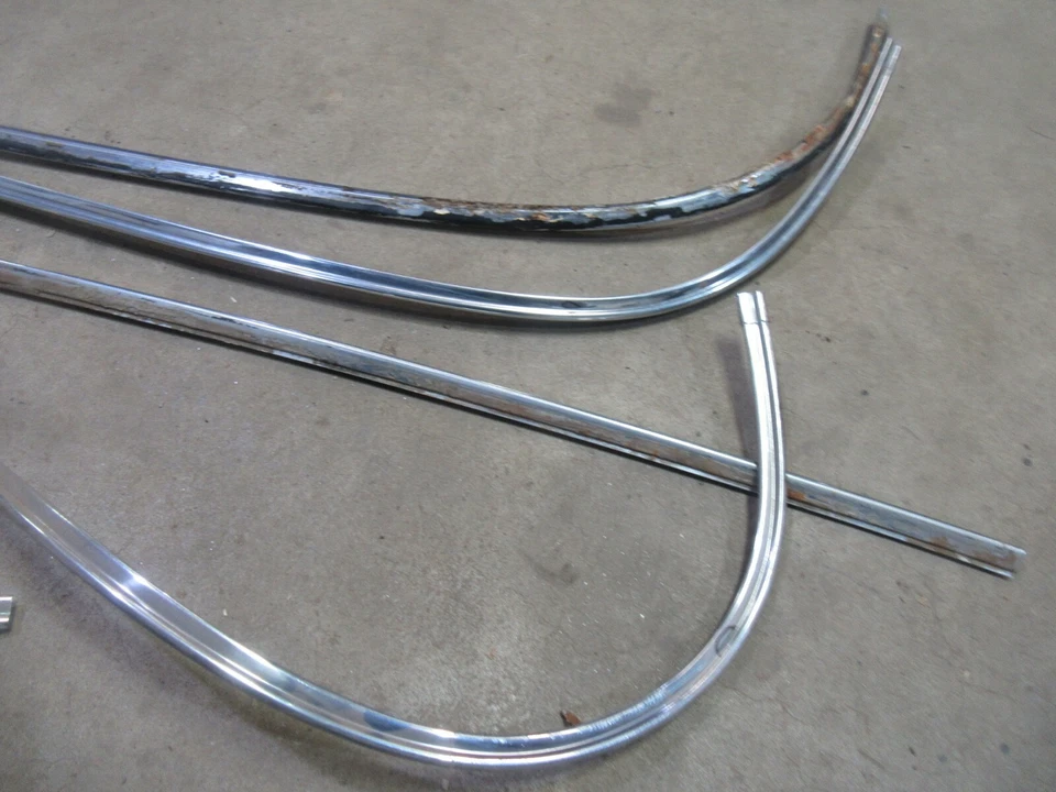 Cadillac Deville 1956 2 puertas techo rígido exterior ventana trasera molduras piezas Foto 3 de 4