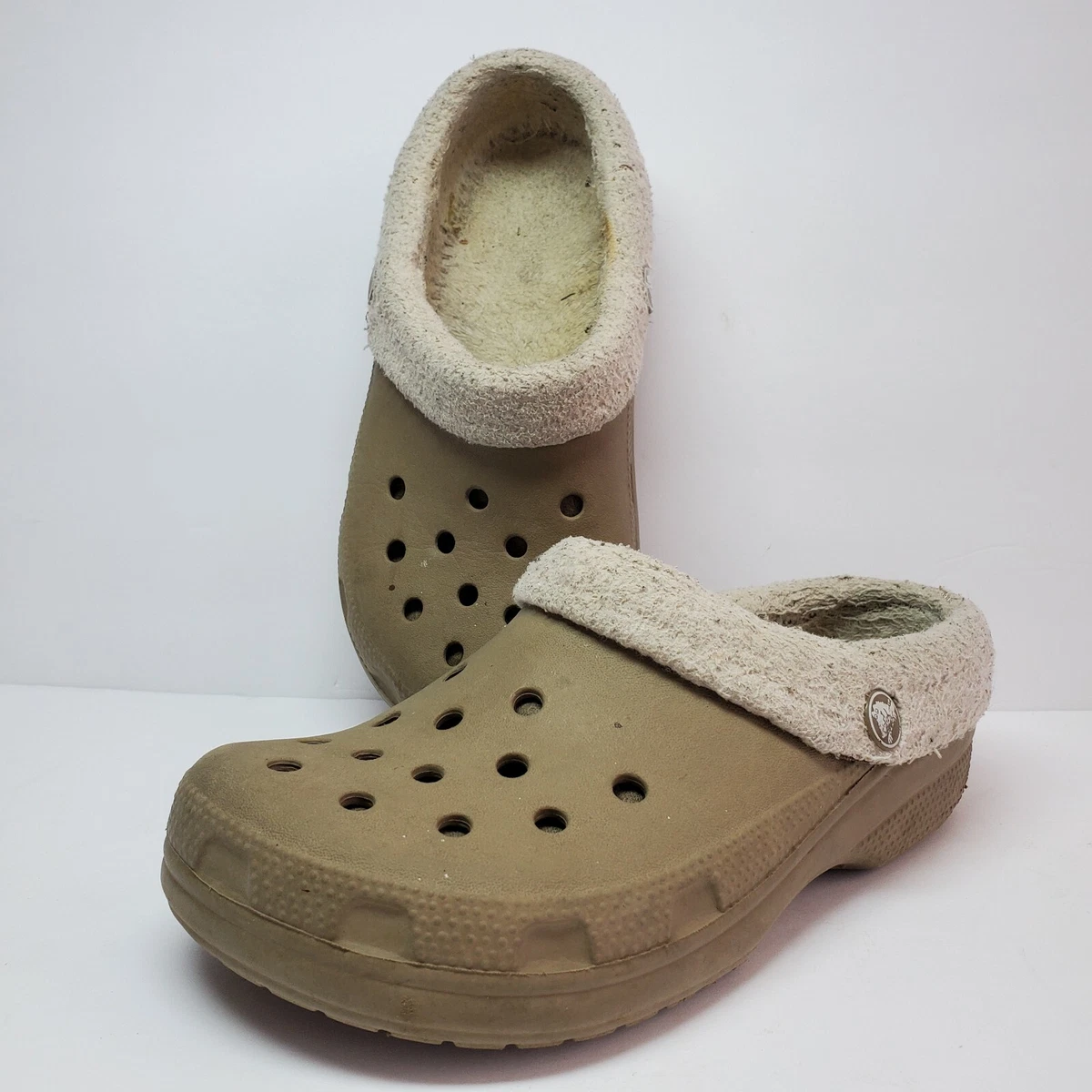 Women's fuzz lined crocs hotsell