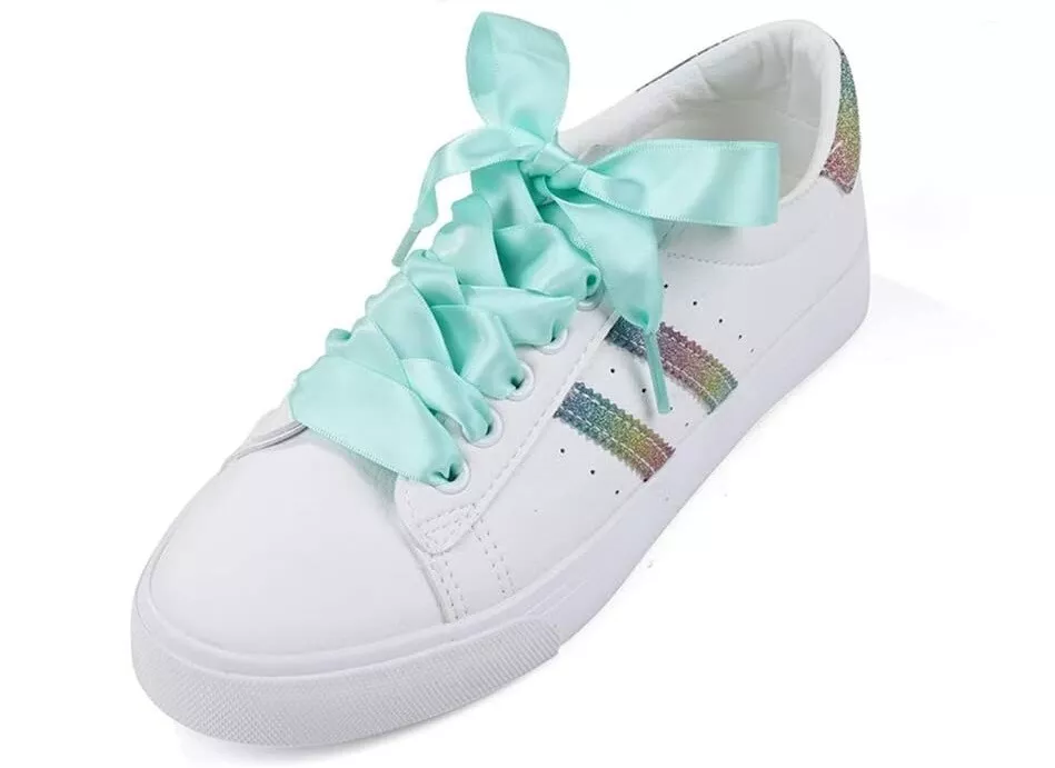 Adidas con cheap lacci di raso