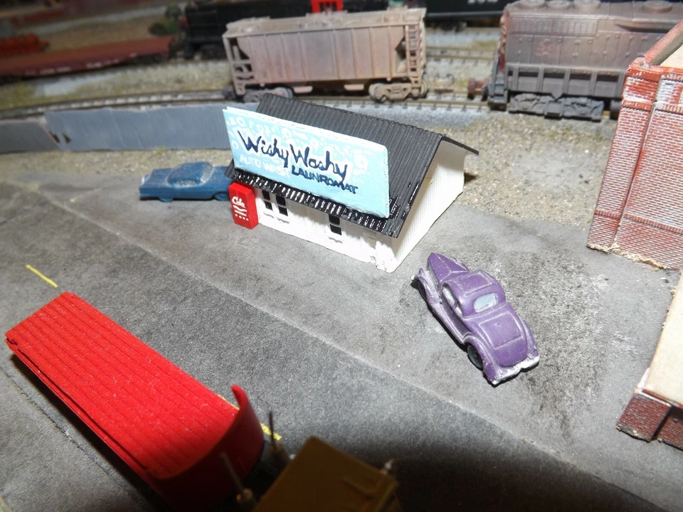 N SCALE "WISHY WASHY LAUNDROMAT" CUSTOM MADE BY BURT INDUSTRIES - Image 2 of 4