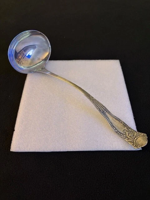 Exquisite 5.2oz 11 1/2" Silver Plate Pairpoint Mfg Co Soup & Punch Bowl Ladle