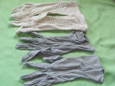 2 pair vintage women's cotton gloves 1950's era fancy white gray small size
