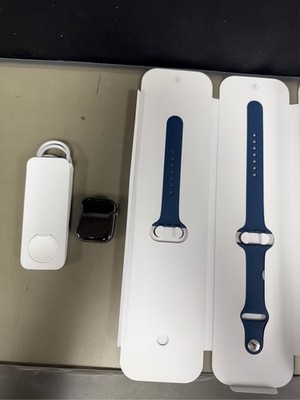 Apple Watch Series 7 GPS + Cellular, 41mm