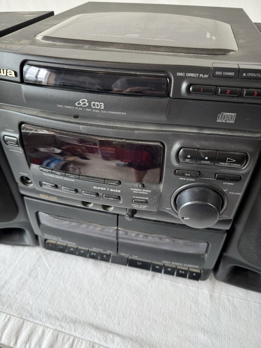 Aiwa NSX-V21 FOR PARTS Digital Audio System 2 Cassette 3 CD, Tuner