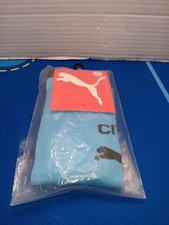 NUEVO Calcetines hasta la rodilla de fútbol Puma azul claro negro logotipo de Puma "Ciudad"