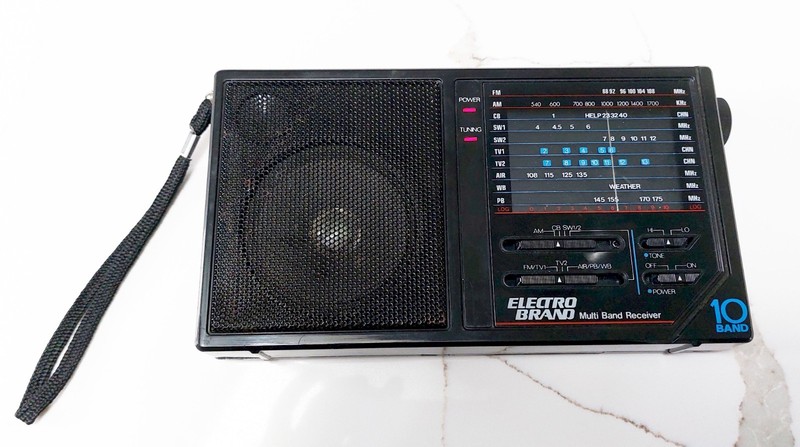 Good working  Radio 2980 10-Band coverage: AM, FM, SW1, SW2, CB, TV1, TV2, AIR,