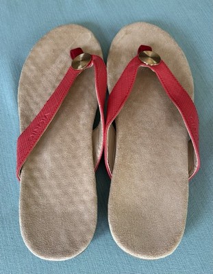 Vionic Hilda Thong Sandals 9 Women s Red Flip Flops Summer Beach Pool Comfort