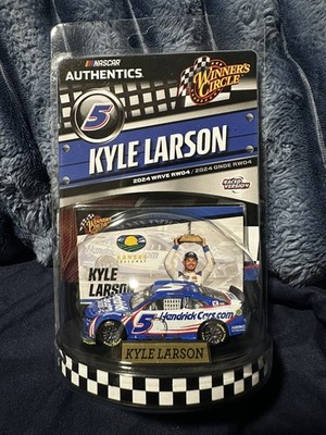 Kyle Larson #5 Kansas Win Raced 1:64 Winners Circle 2024 NASCAR Authentics