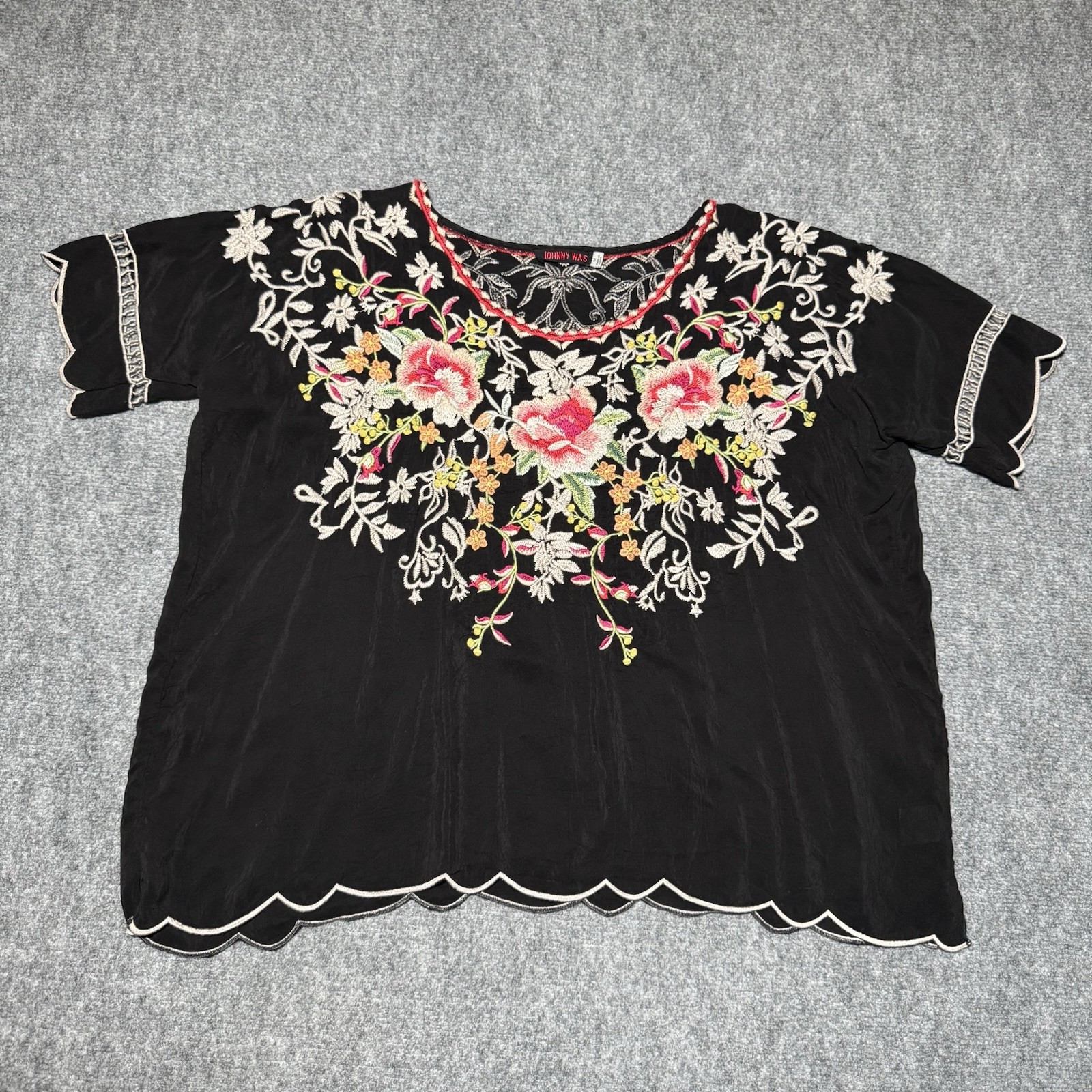 Johnny Was Womens Medium Relaxed Rayon Tee Black Floral Embroidered Short Sleeve