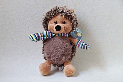 Ferrero Igel   Arne Kuscheltier Stofftier Plüschtier Kinderschokolade (T180)
