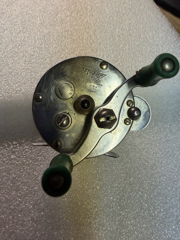 Pflüger Vintage Fishing Reel made in the USA no.1894