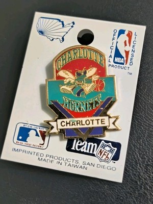 Vintage Charlotte Hornets PIN OFFICIAL NBA PRODUCT EARLY 1990s *Look*