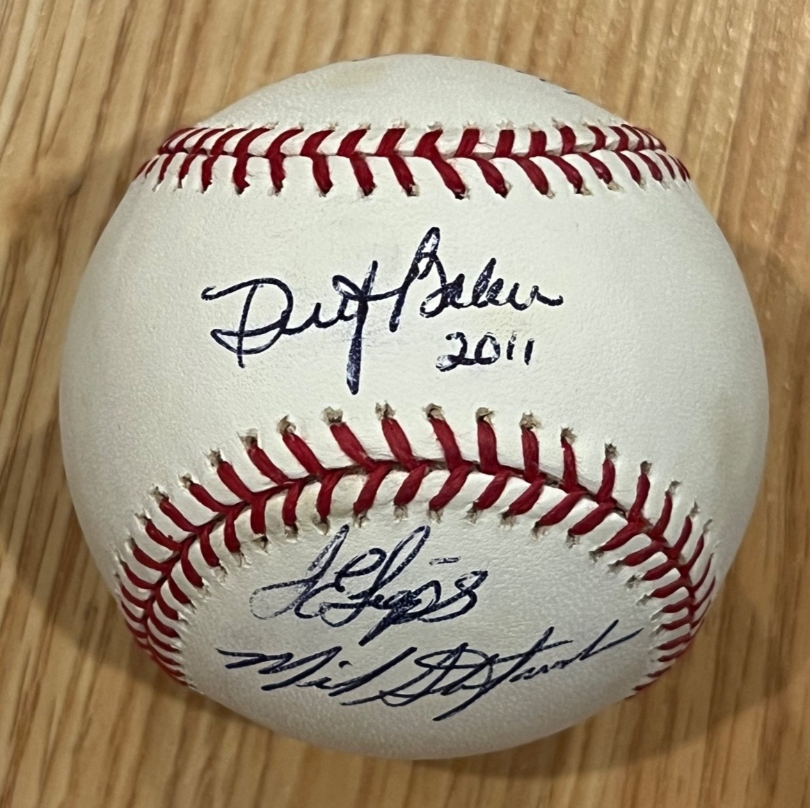 2011 Cincinnati Reds Coaches Signed Baseball Dusty Baker Billy Hatcher MLB Auth