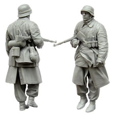 1/35 Resin Figure WWII German Soldier Unassembled Unpainted