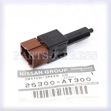 OEM GENUINE NISSAN INFINITI I35 FX35 ASCD CRUISE CONTROL SWITCH ASSY 25300-AT300