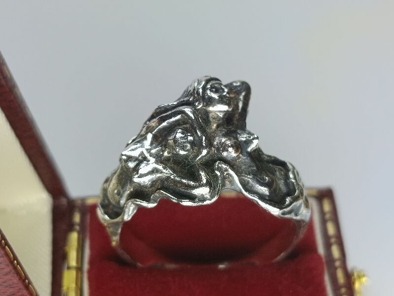 Picture 1 of 8