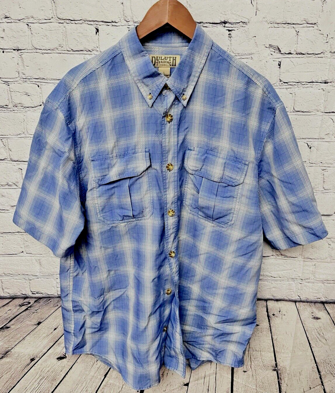 Duluth Trading Shirt Mens L Blue Plaid Button Down Short Sleeve Fishing Outdoor