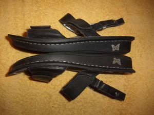 alegria sandals
