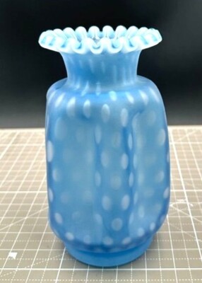 フェントンドットブルーベース Fenton Satin Blue Optic Bubble Vase Crimped Iridescent Edge