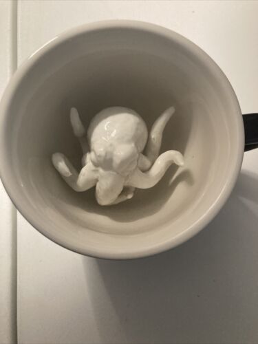 Creature Cups 11 oz. White Octopus Sculpture in Black Coffee Tea Mug