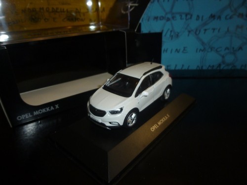 1/43 nearMinichamps Opel Mokka OC10922 bianco blanc white weiss PROMO DEALER BOX