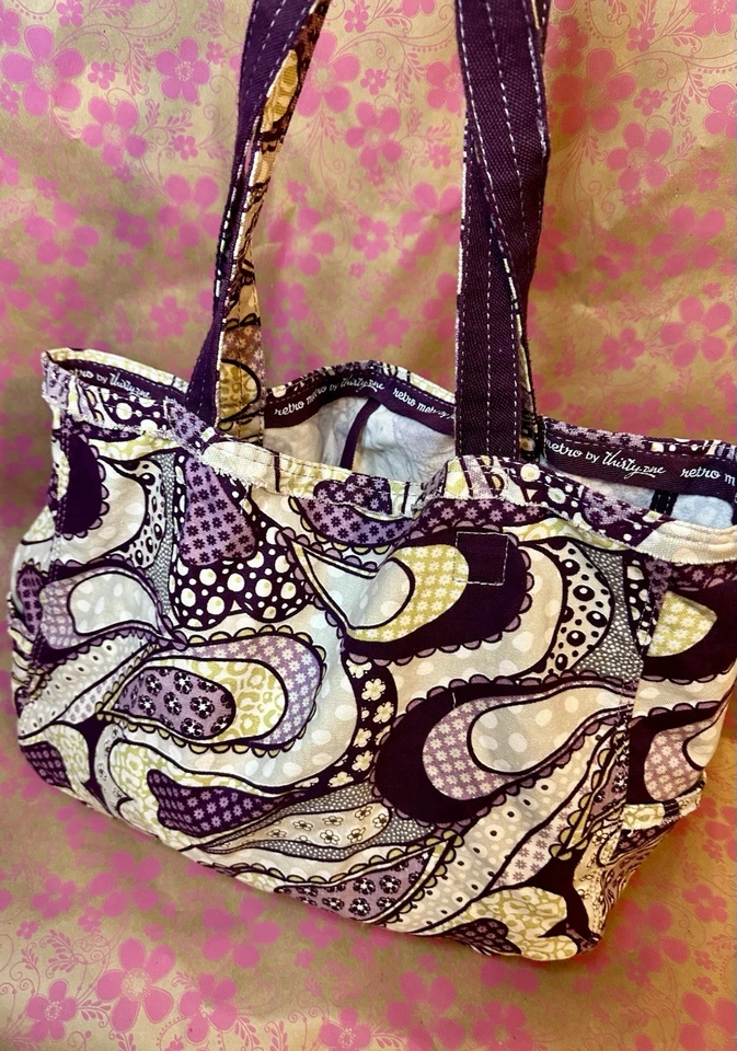 Thirty-One Retro Metro Púrpura Paisley Bolso de Hombro Bolso de Lona 13.5”Hx16”W Foto 4 de 4