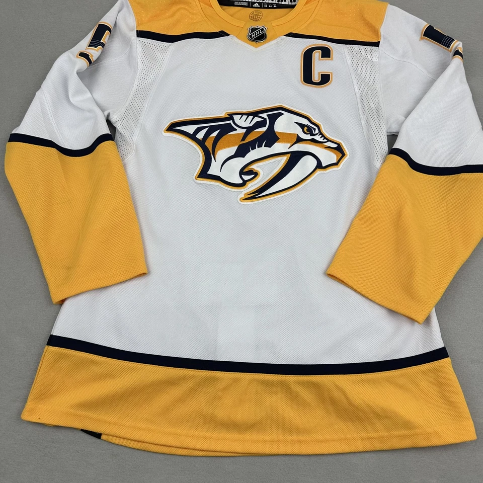 Camiseta Nashville Predators Hombre 44 Amarillo Blanco Adidas NHL Pullover Cuello Redondo M Foto 3 de 4