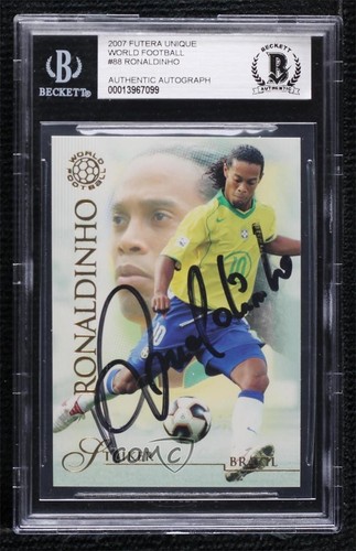 Carte Kaka – 2006 Futera Unique World Football #49, Gradée PSA 8