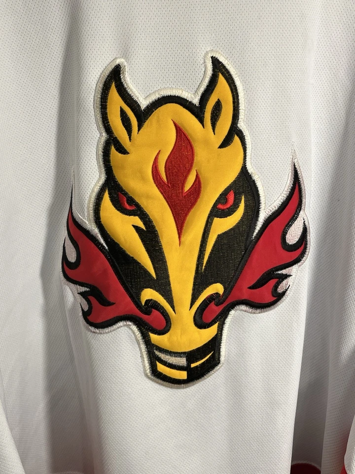 VTG Calgary Flames "Blasty" White. Pro Player Jersey XXL - Image 2 of 4