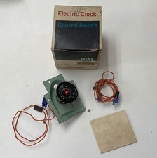 NOS GM 1969 Chevrolet Chevelle Malibu Electric Dash Clock 993666  Works  e3