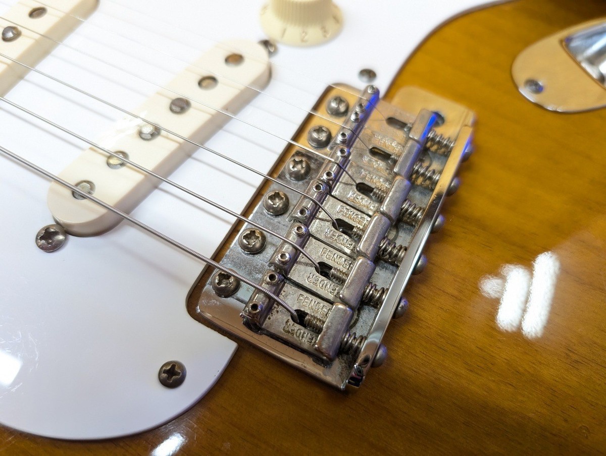 Fender American Vintage '57 Stratocaster 2TS 2 Tone Sunburst USA