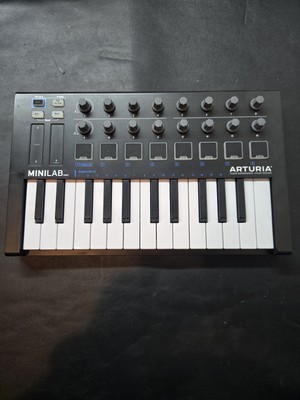 Arturia MiniLab mkII Universal Midi Controller - Black with wood sides 