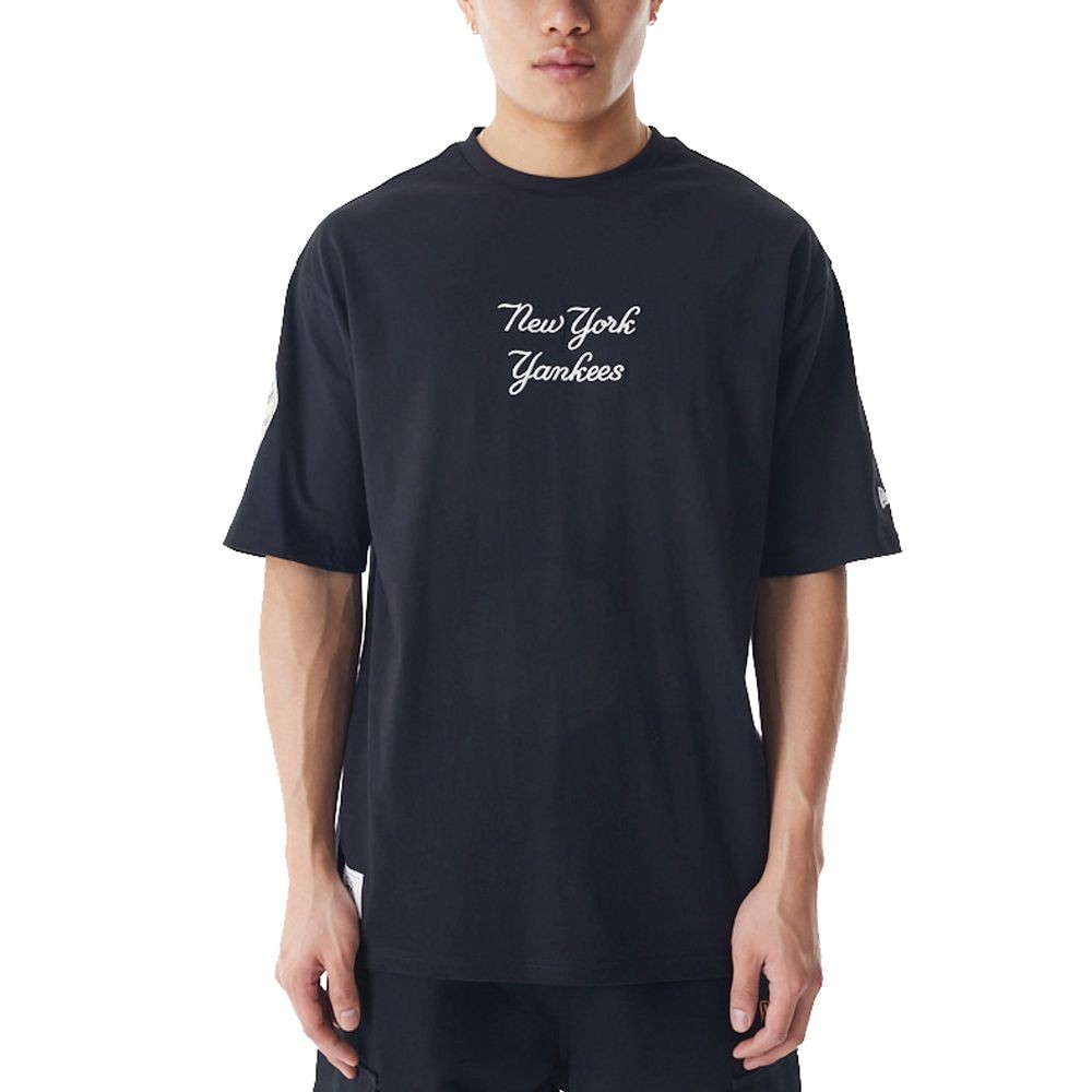 Футболка New Era Oversize в клетку New York Yankees 8590₽