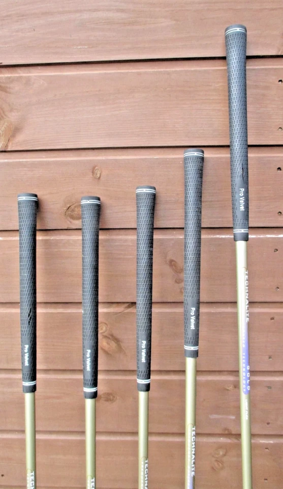 Set of Affinity Ladies Golf Clubs - Image 2 of 4