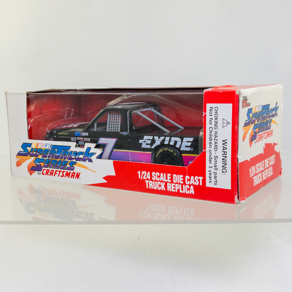 Racing Champions 1995 Jeff Gordon #24 Die Cast Super Truck Replica
