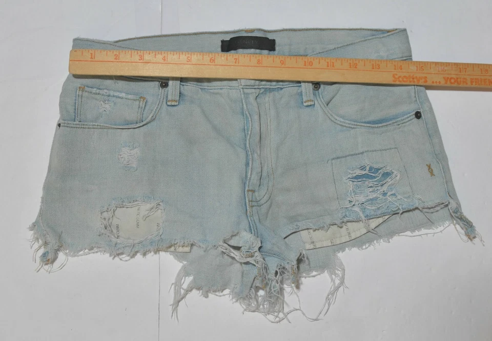 Pantalones cortos de mezclilla Genetic para mujer talla 26 azul claro por encima de la rodilla 100 % algodón Foto 3 de 4