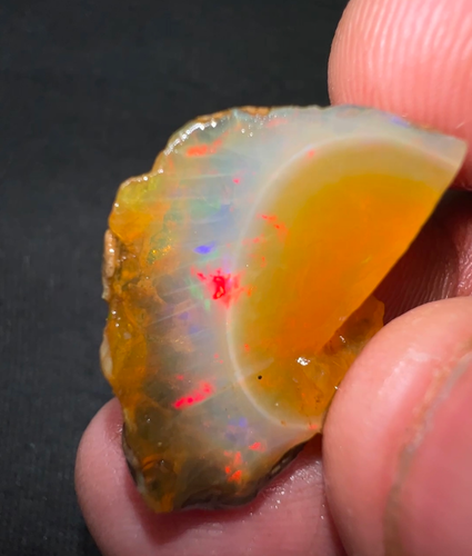 Ethiopian Welo Opal Rough 20 Carat – Bright Fire, Natural Raw Gemstone - Picture 2 of 5