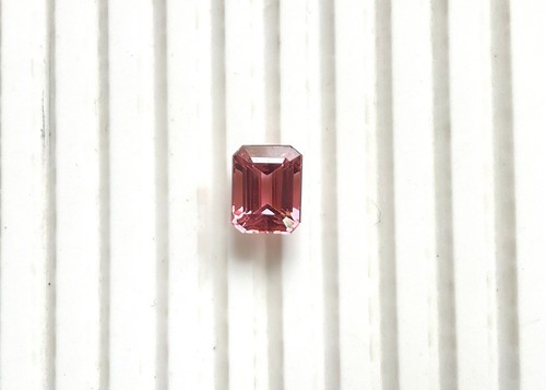 4.88 Carats Peach Pink Tourmaline octagon Faceted cut stone Top Quality Natural - Picture 3 of 8