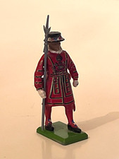 Vintage Britains London Beefeater Guard Lead Soldier - Made in England 1986 - VG