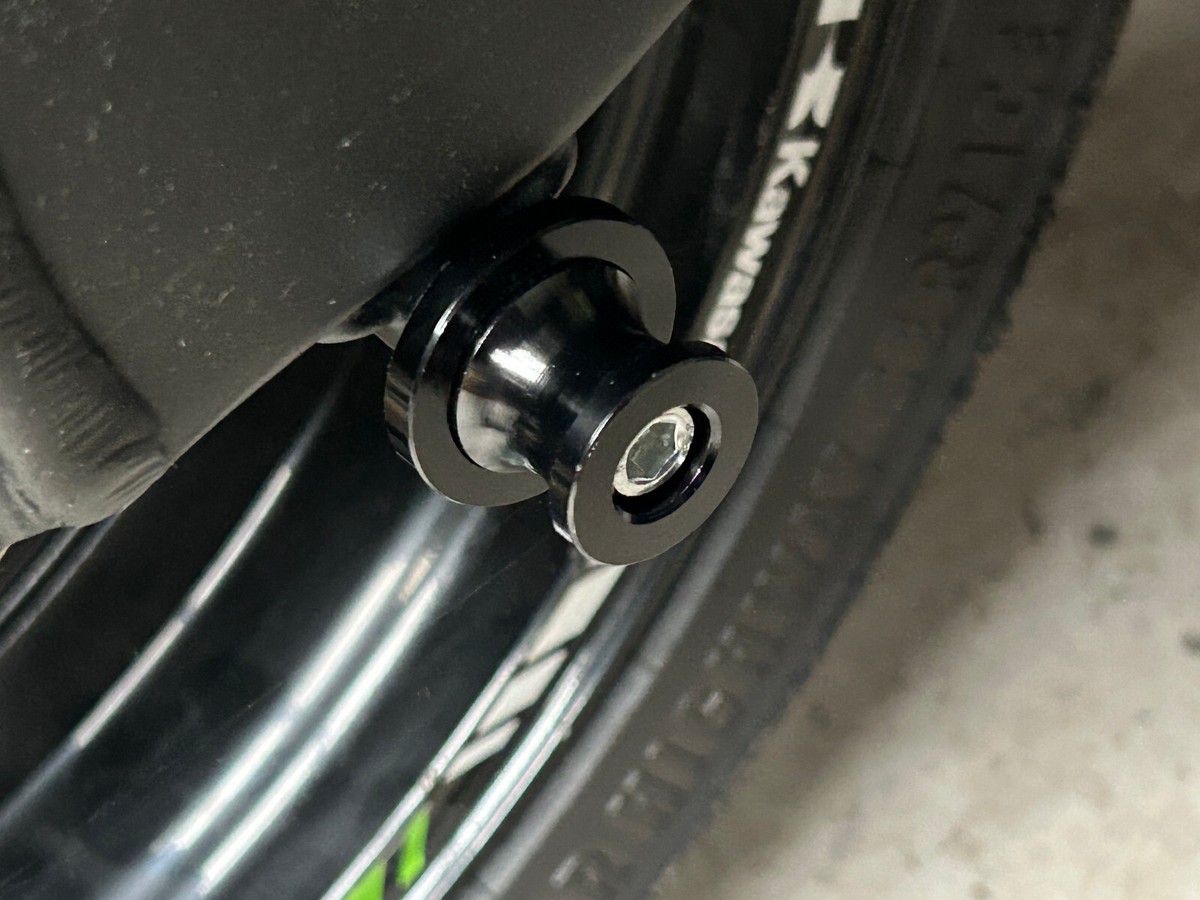 ノン KAWASAKI ZX-6R NINJA 1995-1997 REAR AXLE CASTLE FLANGED NUT