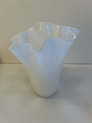Vintage Vase ''Holmegaard'' weiß gefaltet mit Glasgehäuse ''Laguna'' - von Per Lutken 80er 