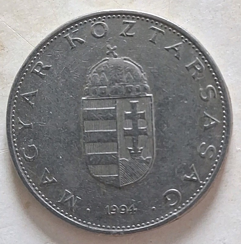 1994 BP HUNGARY 10 FORINT Coin - Big Budapest Issue F
