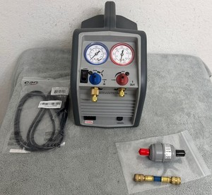 Robinair RG3 Portable Refrigerant Recovery Machine - Mint w/Extra!