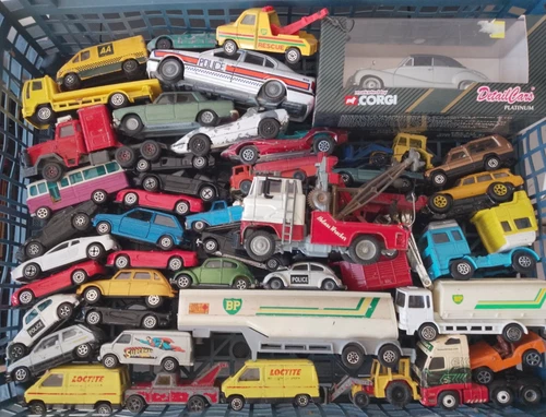 ORIGINAL VINTAGE DIECAST CORGI TOYS JOB LOT JUNIORS & OTHERS CARS TRUCKS etc