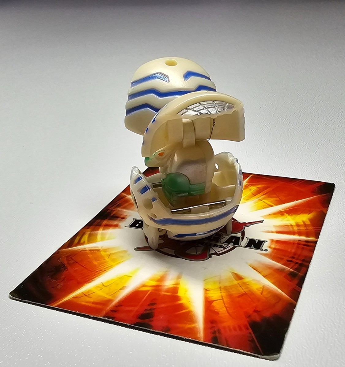 Bakugan Battle Brawlers Pearl White Aquos Falconeer 580G B2 | eBay