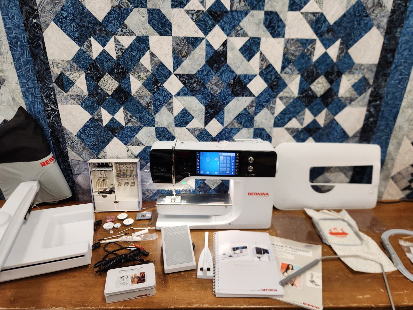 Bernina B 790 Plus Sew/Quilt/Embroidery Machine! Serviced! SDT Module included!! eBay
