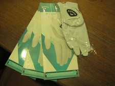 3 BRAND NEW Callaway Uptown Lady RH Medium Large Gloves