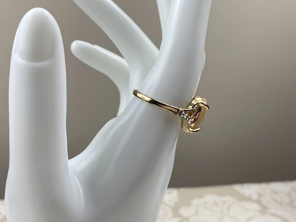 Yellow Calcite Gold Tone Gemstone Ring (Size 8.5) - Image 2 of 3