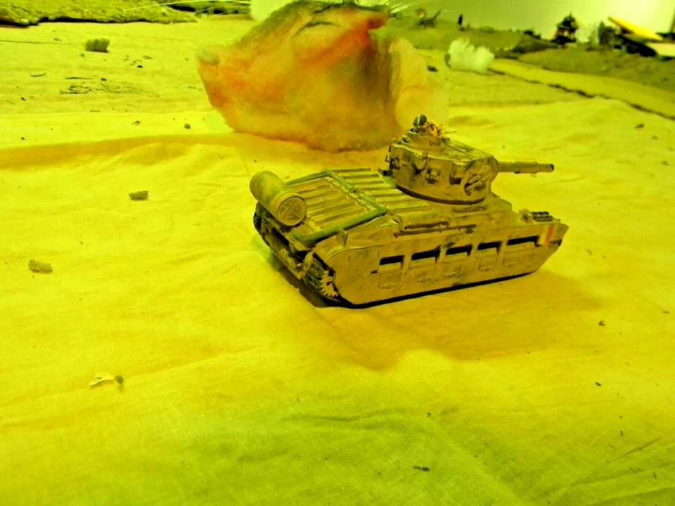 1 FOV Metal  British WW11 Matilda Tank 1:32th by Unimax (April. Listing) - Image 3 of 4